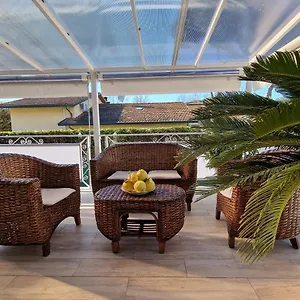  Appartamento Tra Dei Marmi E Marina Di - Il Melograno
